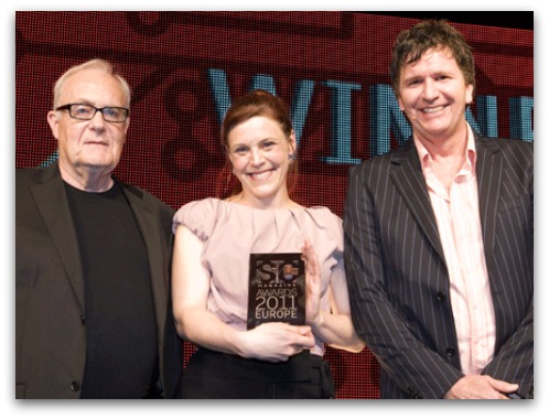 Carole Theriault receives award at SC Magazine
