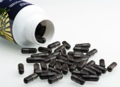 Acai berry capsules, courtesy of Shutterstock