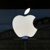 Apple logo. Image courtesy of 1000 Words/Shutterstock.